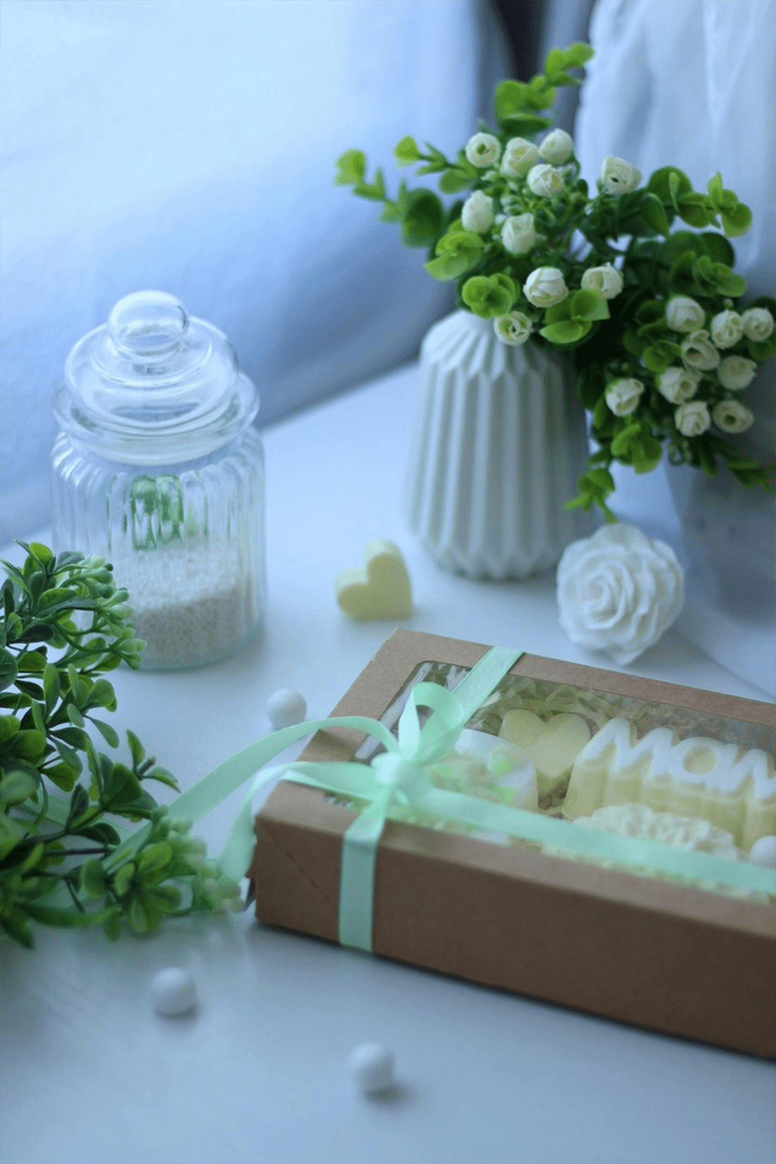 Nonalcoholic Spirits - Zero Proof - Mocktail - Holiday - Mother's Day - Gift Guide - Tips