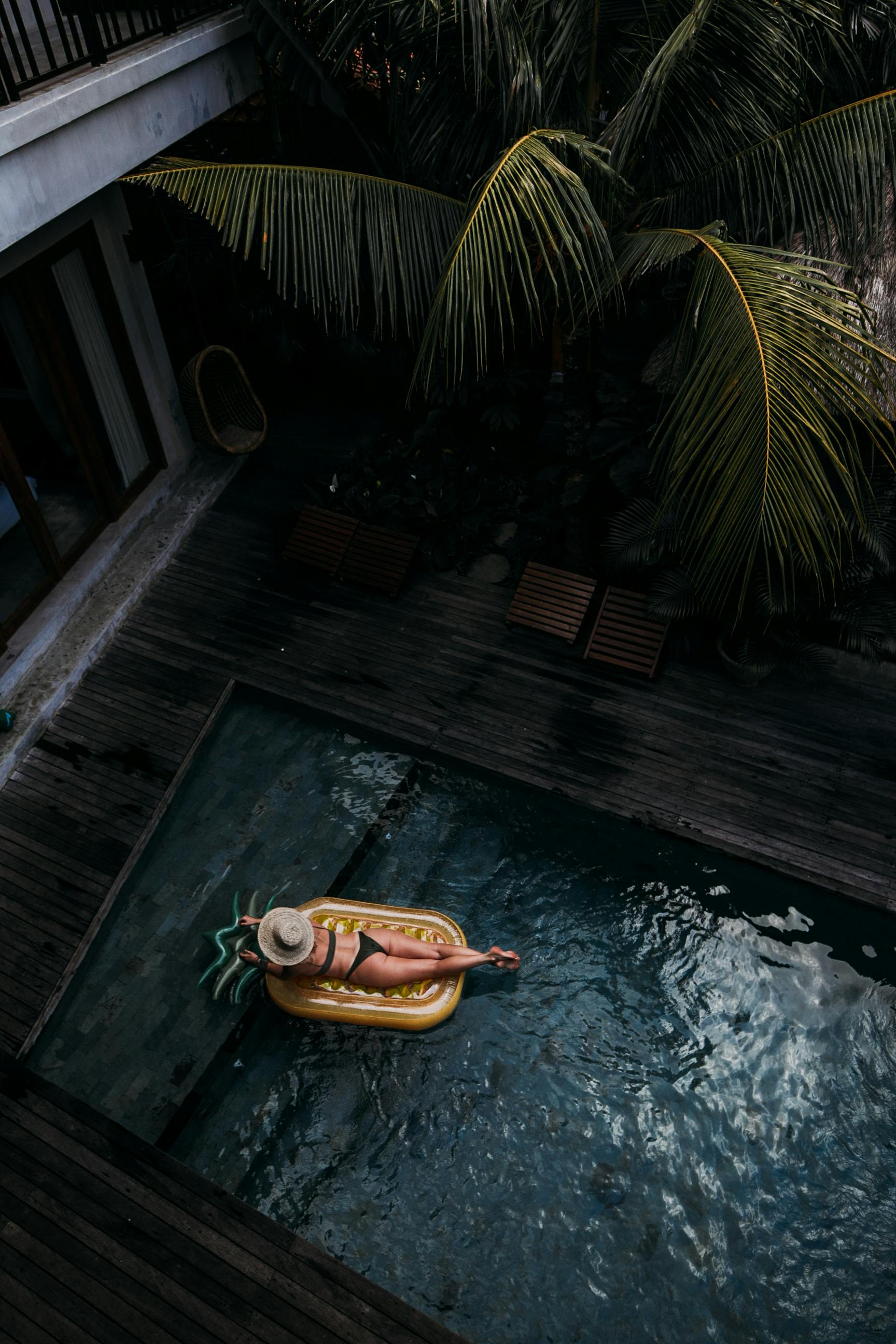 The Hangover-Free Weekend: How to Enjoy More Without Drinking More