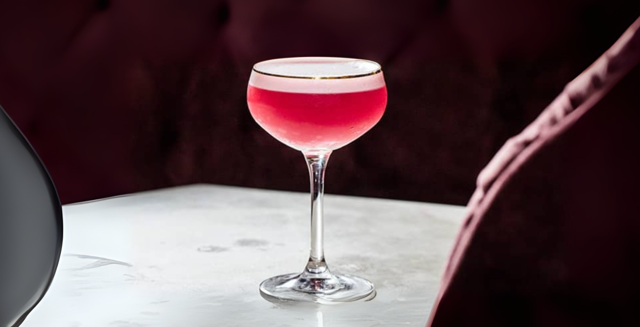 Strawberry Gin Collins